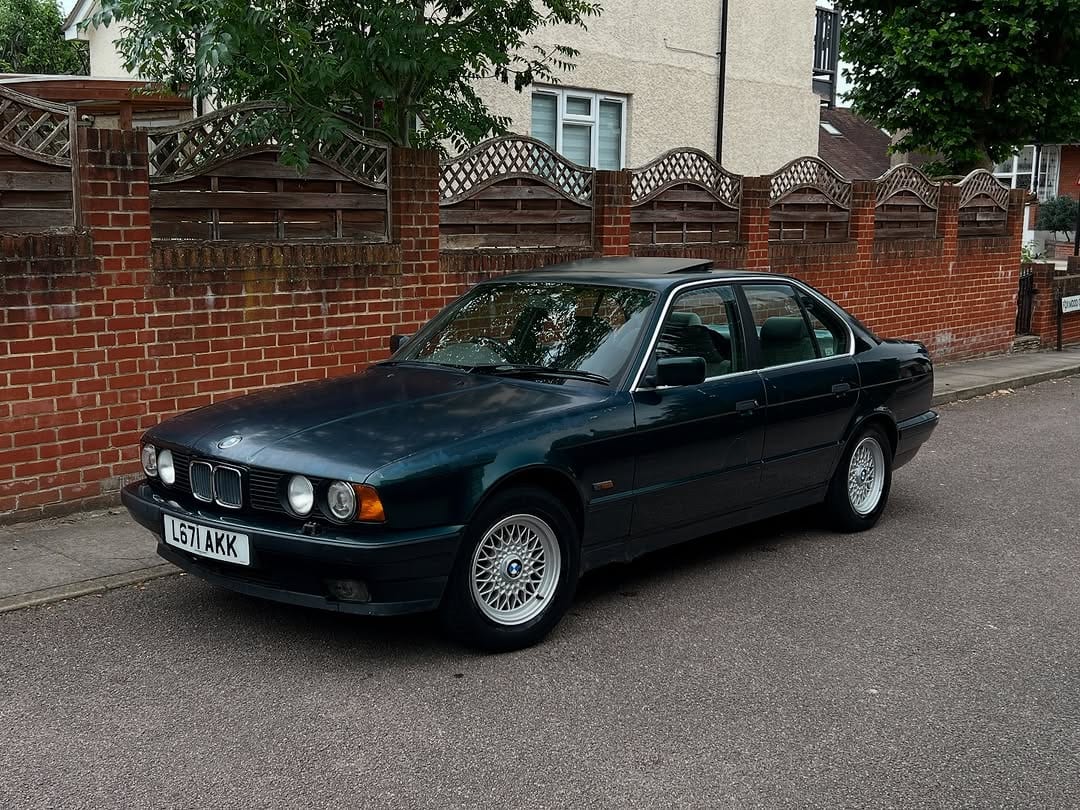 BMW 5 Series 525i (E34)