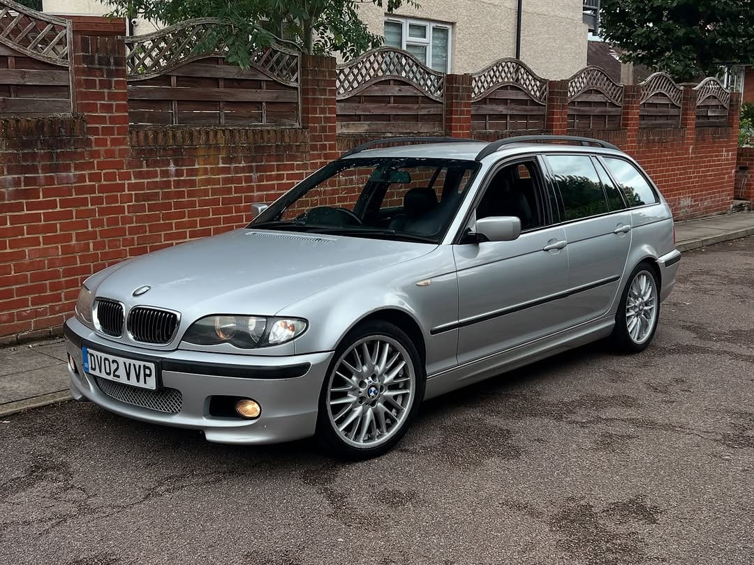 2002 BMW 3 Series 325i Toruing (E46)