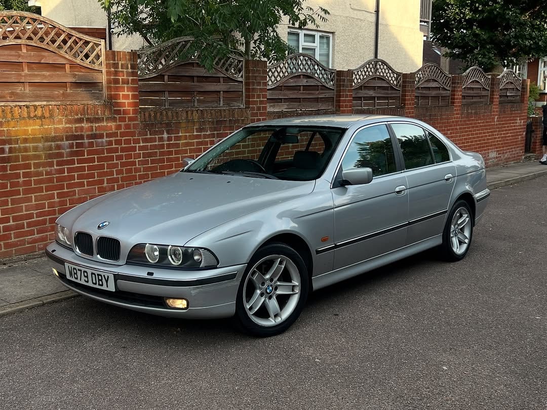 2000 BMW 5 Series 528i SE (E39)