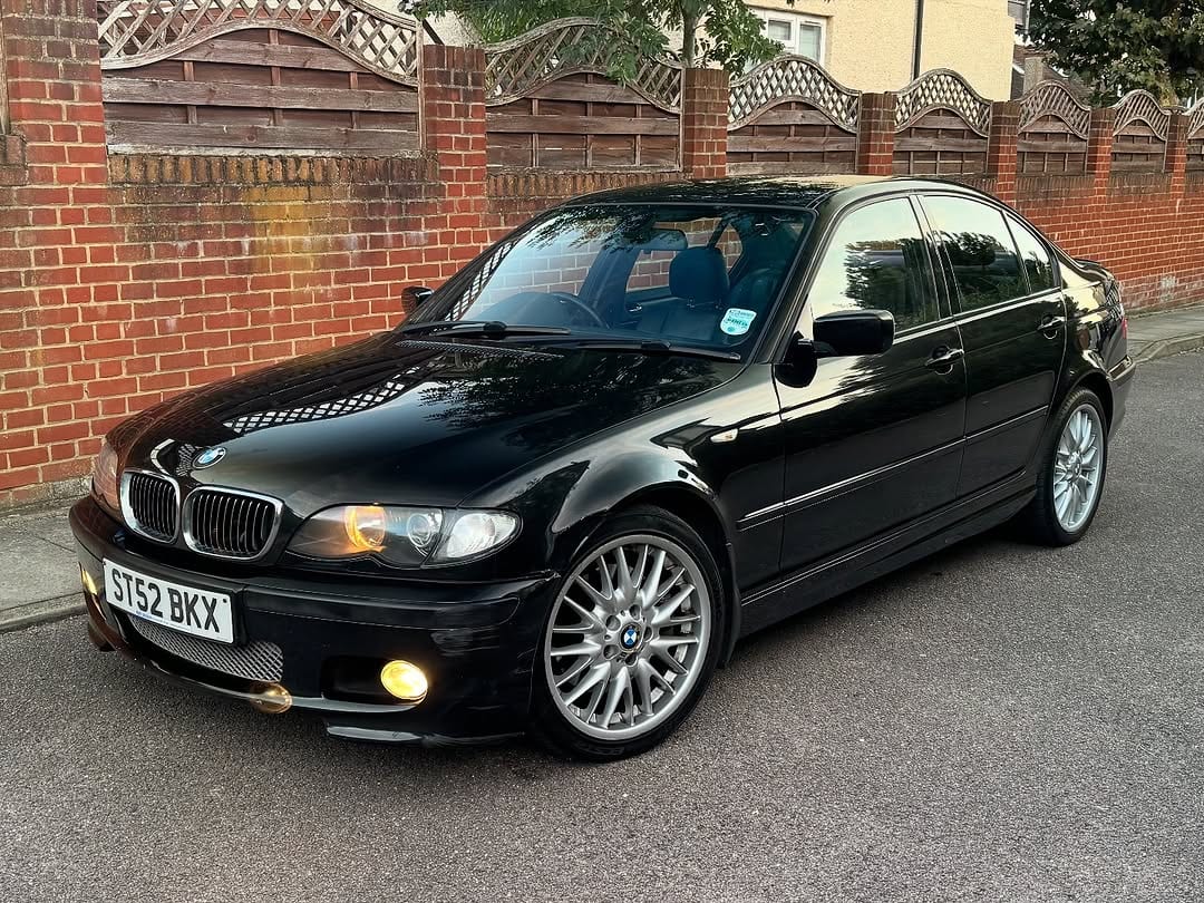 2002 BMW 3 Series 330i M Sport (E46)