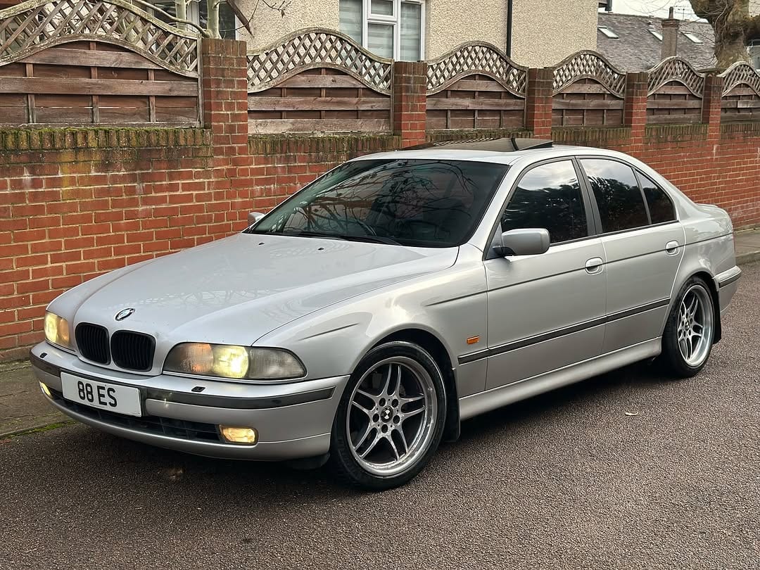 1999 BMW 5 Series 540i 4.4 V8 (E39)