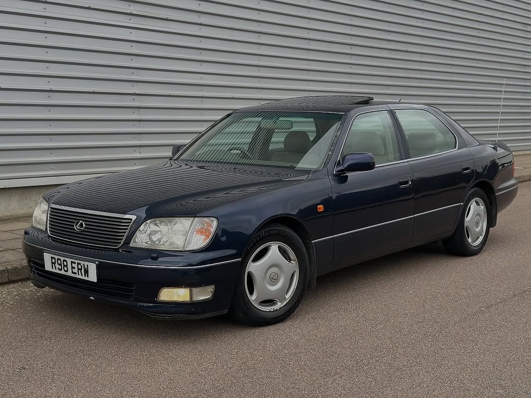 1998 Lexus LS400 4.0 V8 (UCF20)